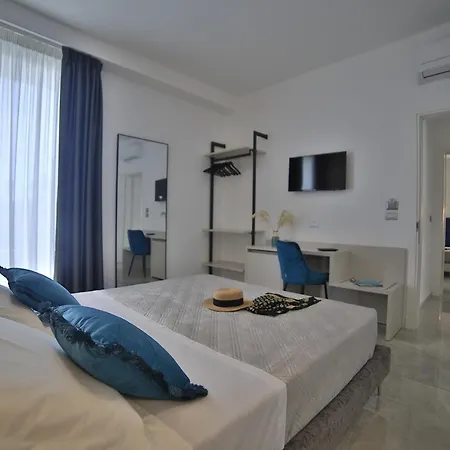 Calaluna Guest house